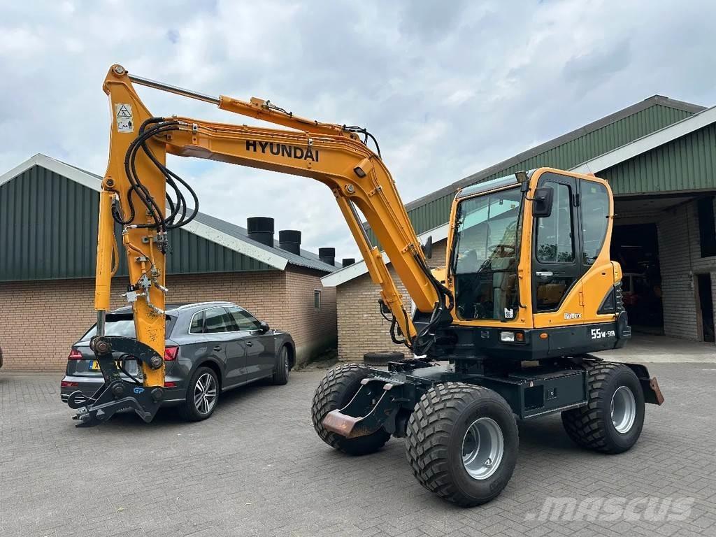 Hyundai 55W-9A Excavatoare cu roti