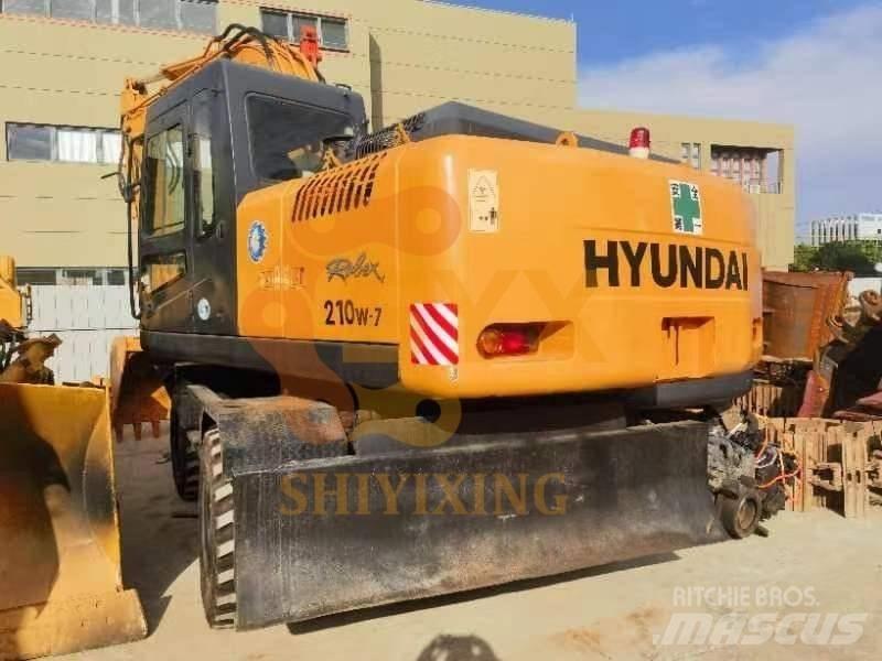Hyundai 210W-7 Excavatoare cu roti