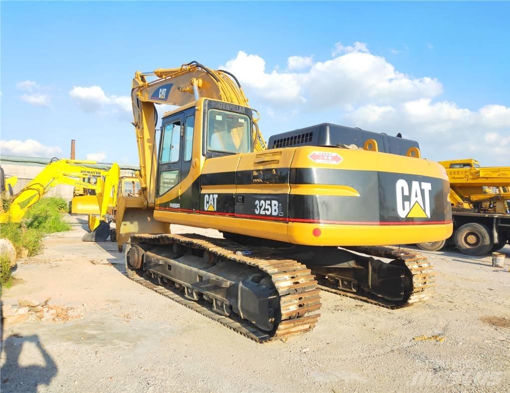 CAT 325B Excavatoare pe șenile
