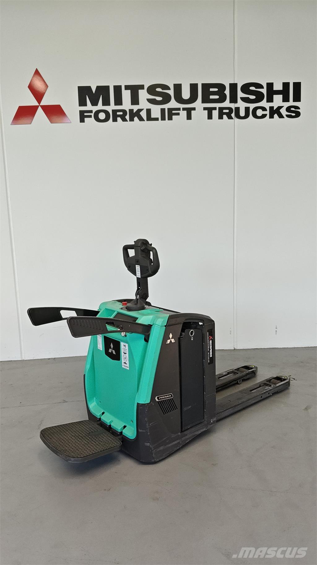 Mitsubishi PBV20N3 Camioane cu platforma