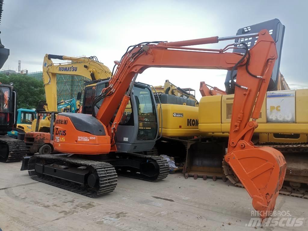 Hitachi ZX 75 Excavatoare pe șenile
