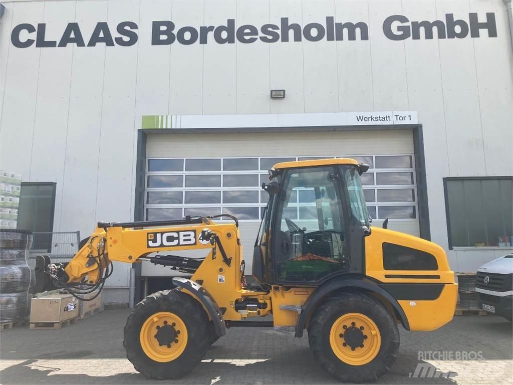JCB TM220 Incarcator pe pneuri