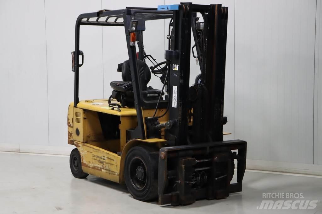 CAT EP35KPAC Stivuitor electric