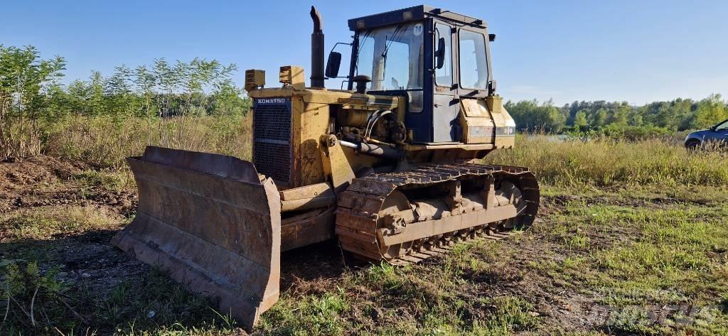 Komatsu D 58 E-1 Buldozere pe senile