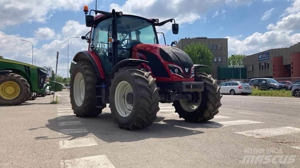 Valtra A105MH4 Tractoare