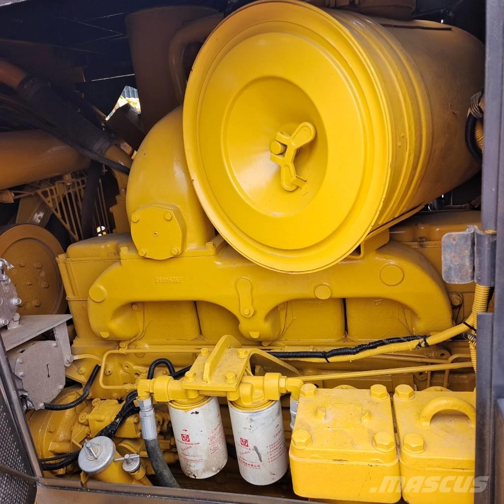 Shantui SD 22 Buldozere pe senile