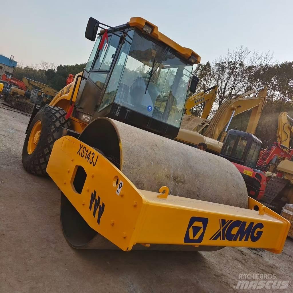 XCMG XS143J Compactoare monocilindrice