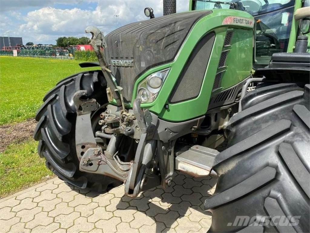 Fendt 724 PROFI Tractoare