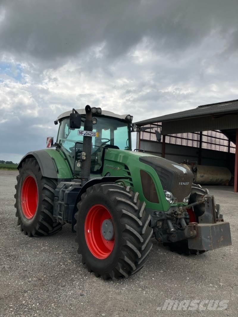 Fendt 930 COM 3 Tractoare