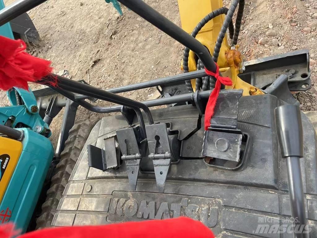 Komatsu PC18 Excavatoare pe șenile
