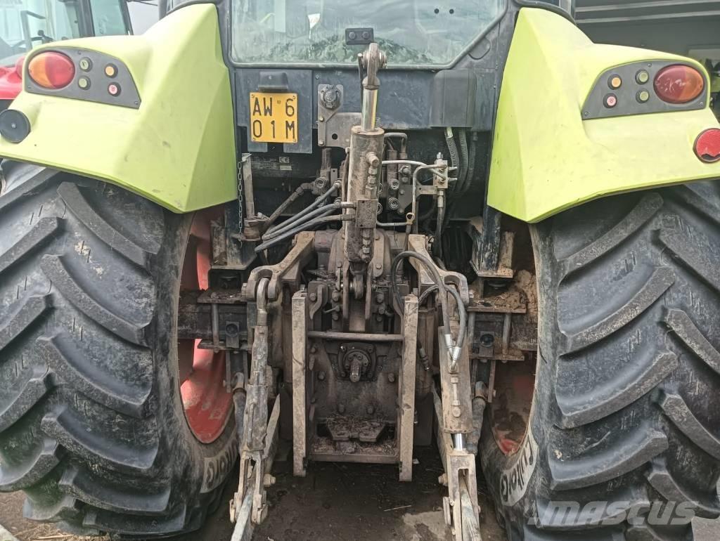 CLAAS Arion 420 Tractoare