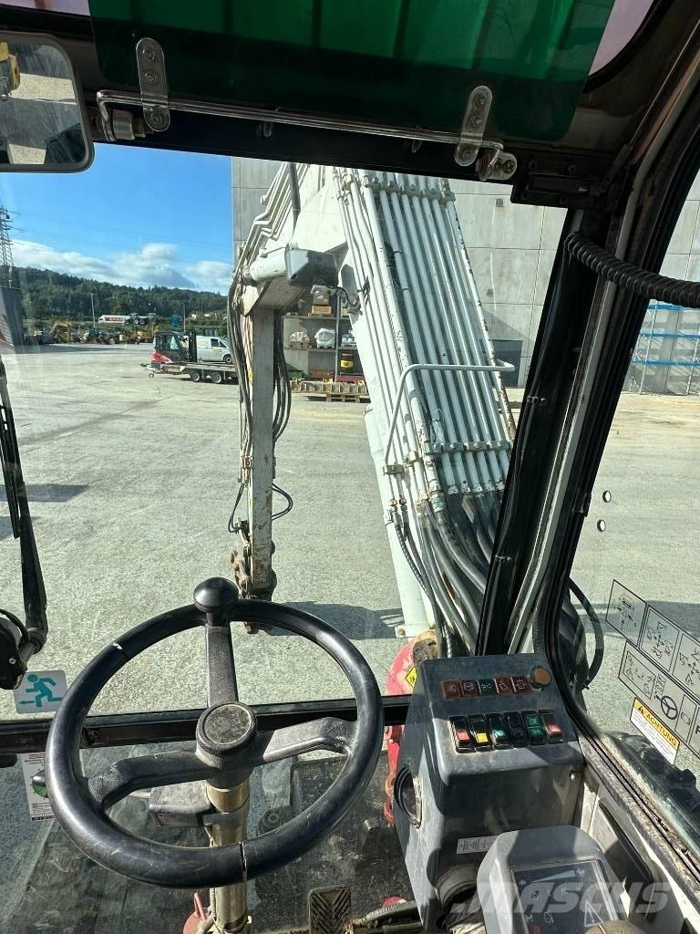 Takeuchi TB 175 W Excavatoare cu roti