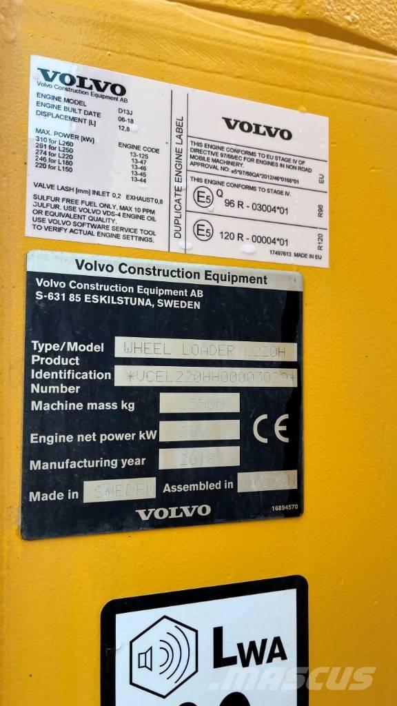Volvo L220H Incarcator pe pneuri