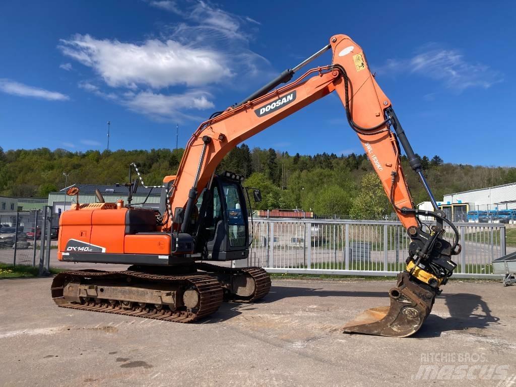 Doosan DX 140 LC Excavatoare pe șenile
