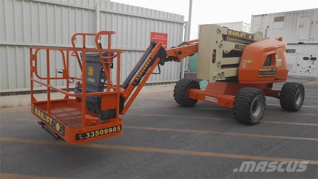 JLG 450AJ Nacele cu brat articulat