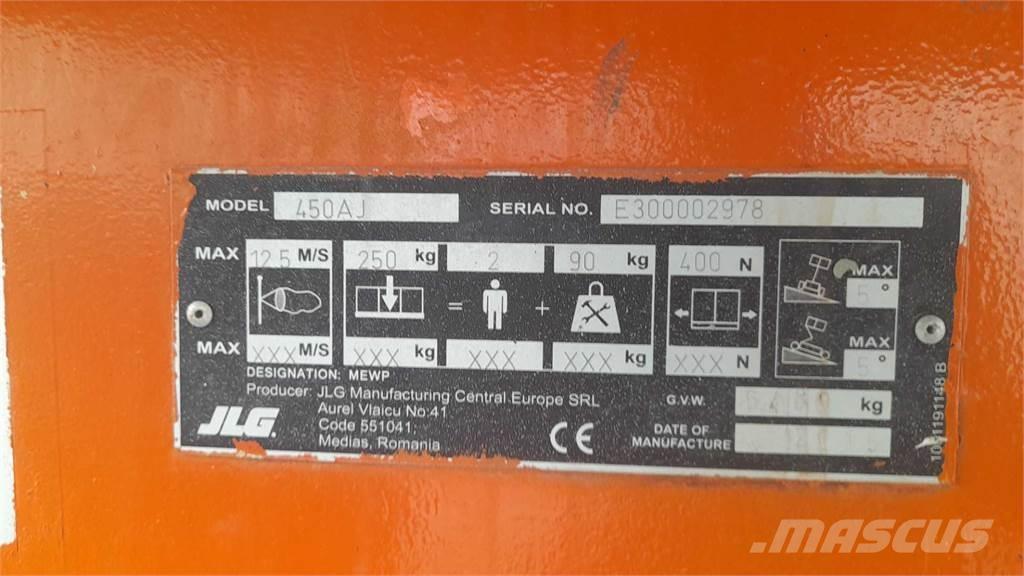 JLG 450AJ Nacele cu brat articulat