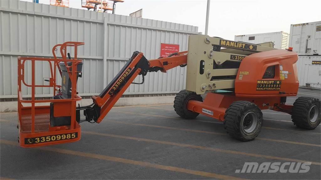 JLG 450AJ Nacele cu brat articulat