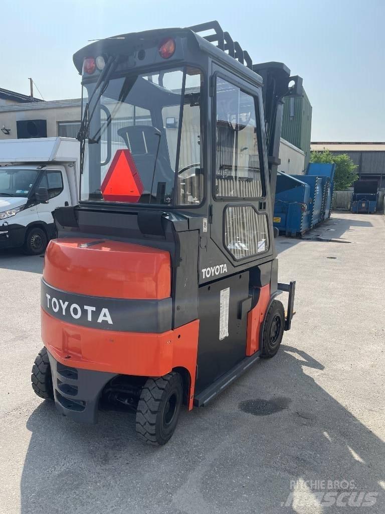 Toyota 7FBMF30 Stivuitor electric