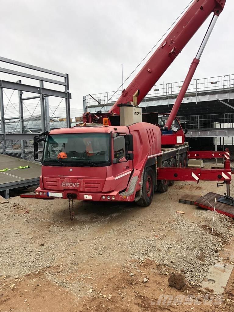 Grove GMK 5130-2 Macara pentru orice teren