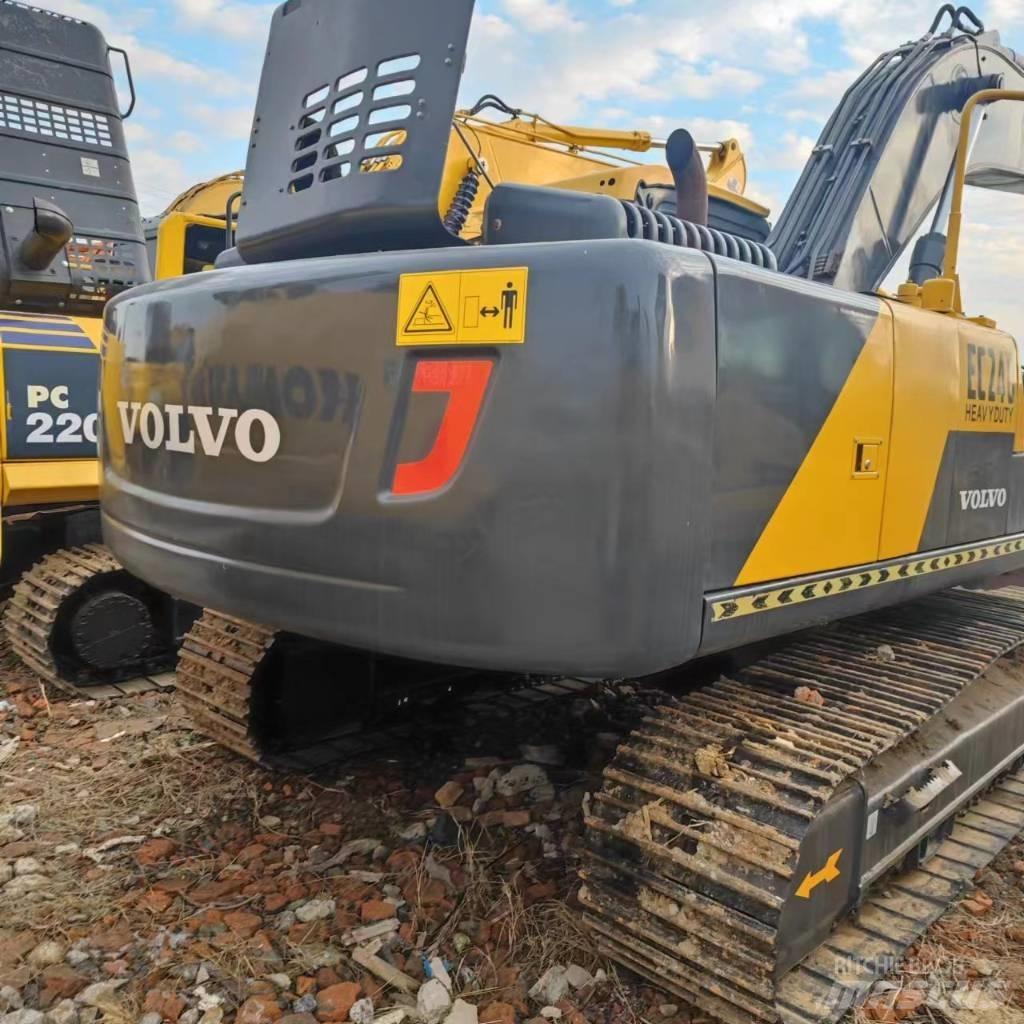 Volvo EC 240 Excavatoare pe șenile
