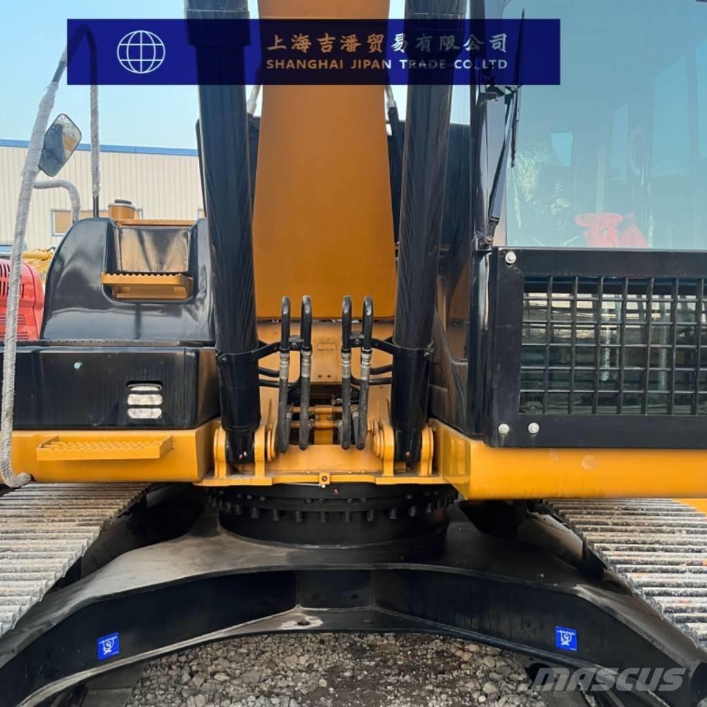 CAT 323 D Excavatoare pe șenile
