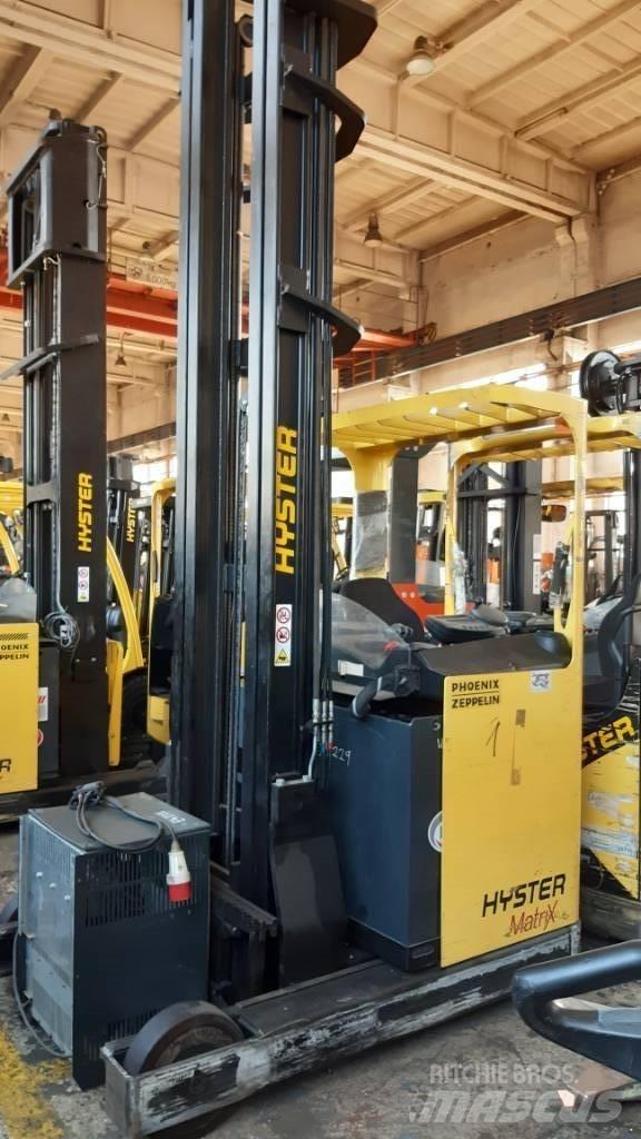 Hyster R1.6H Stivuitor cu catarg retractabil