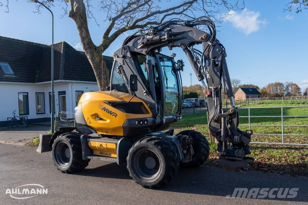 Mecalac 9 MWR NG Excavatoare 7t - 12t