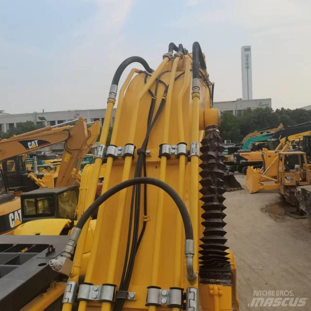 Komatsu PC 220-8 Excavatoare pe șenile
