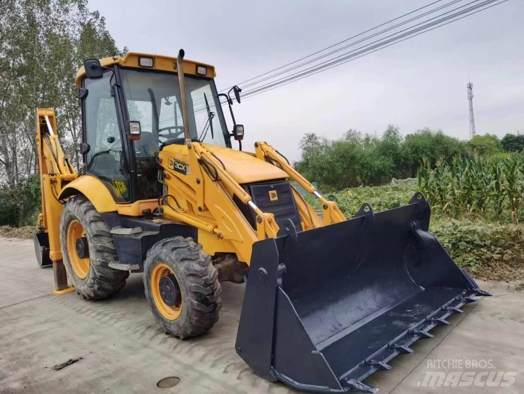 JCB 3 CX Buldoexcavatoare
