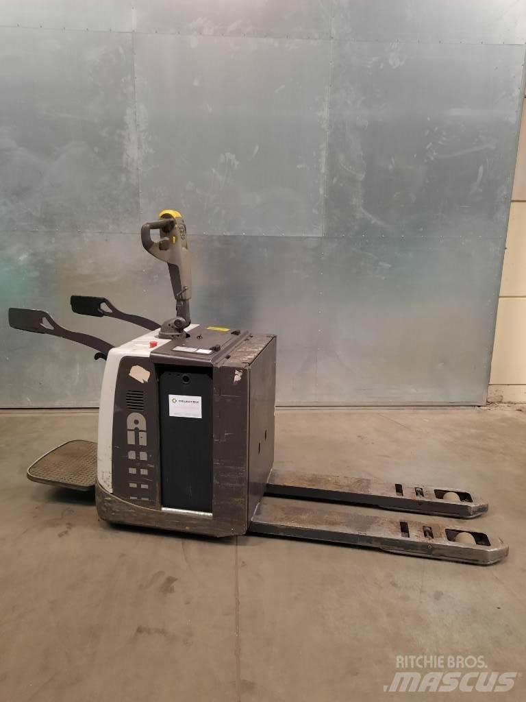 UniCarriers PMR200P Transpaleta cu platforma