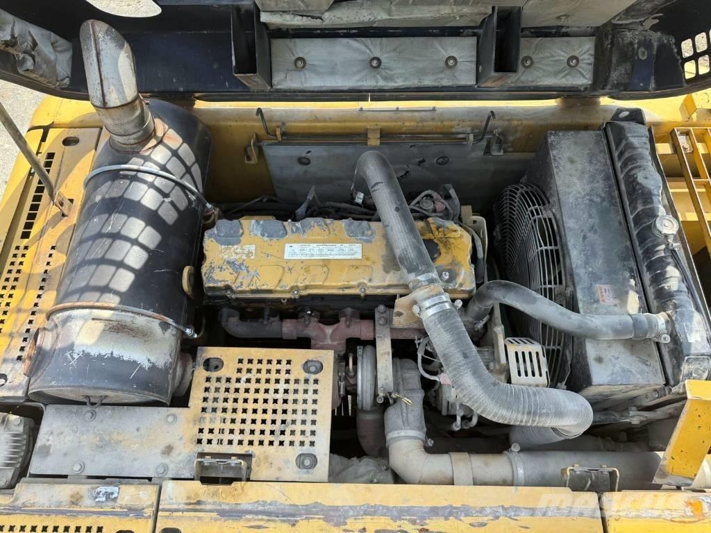 CAT 330 CL Excavatoare pe șenile
