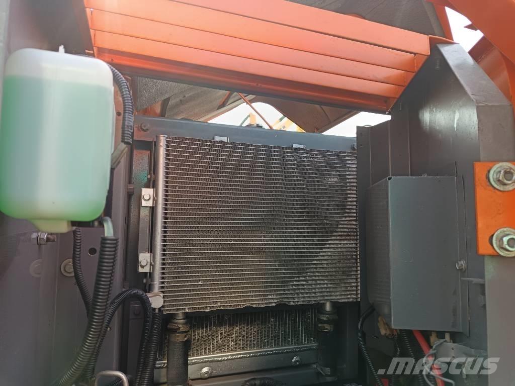 Hitachi ZX 70 Excavatoare 7t - 12t
