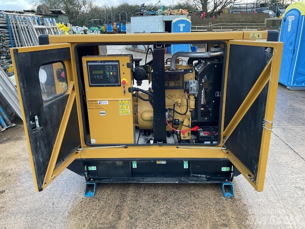 CAT DE 33 Generatoare Diesel