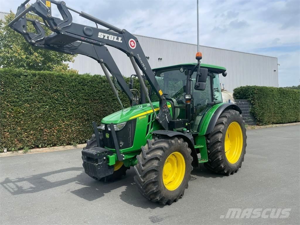 John Deere 5100M Tractoare