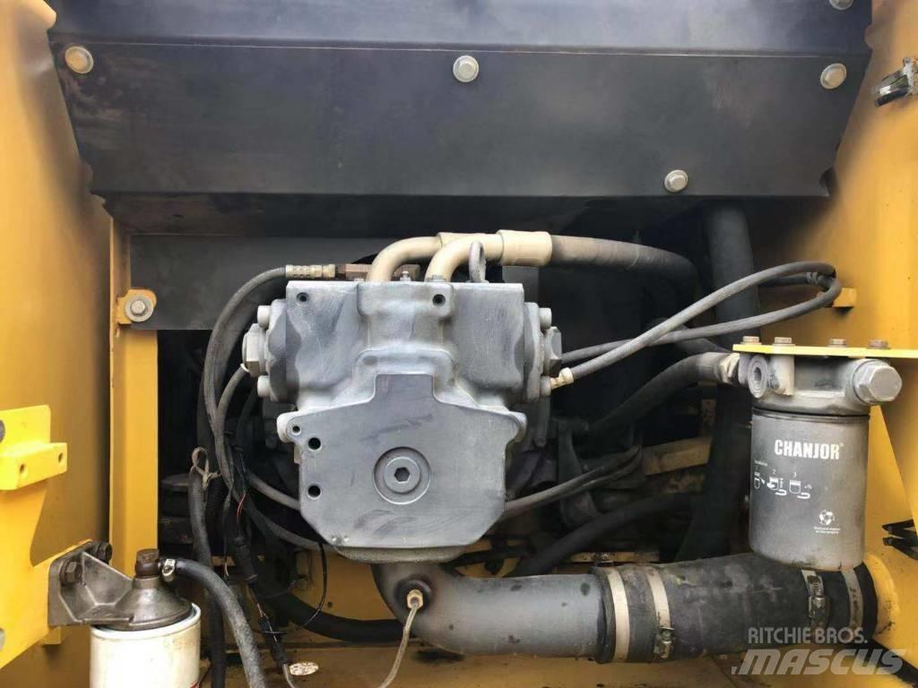 Komatsu pc200-7 Excavatoare pe șenile
