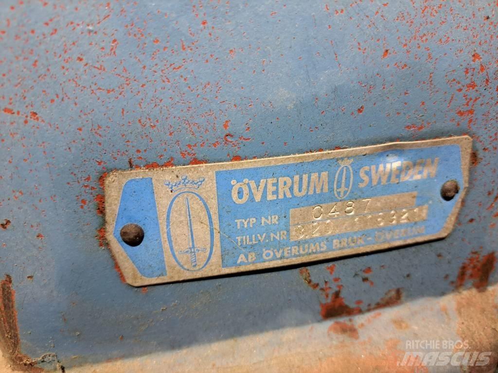 Överum C 487 Pluguri conventionale
