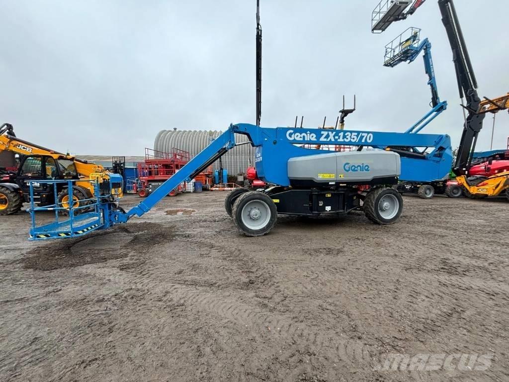 Genie ZX 135/70 Nacele cu brat articulat