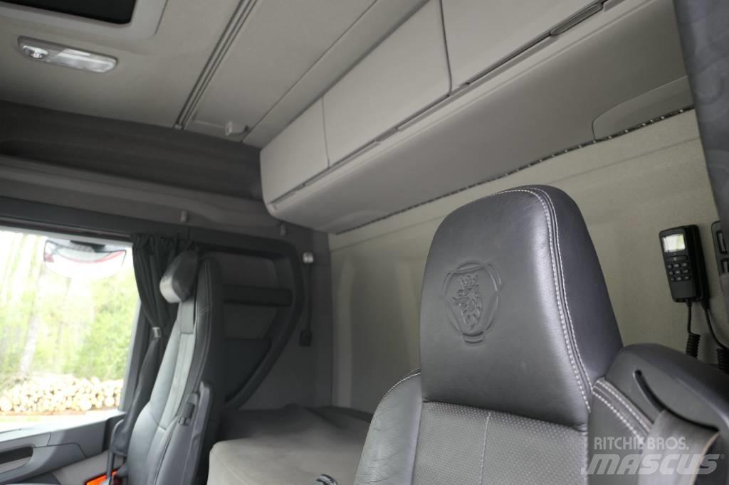Scania R500 B6x2*4NB Camion cu carlig de ridicare