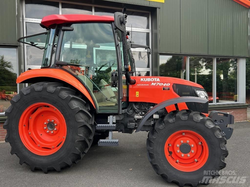 Kubota M 7040 DT Tractoare