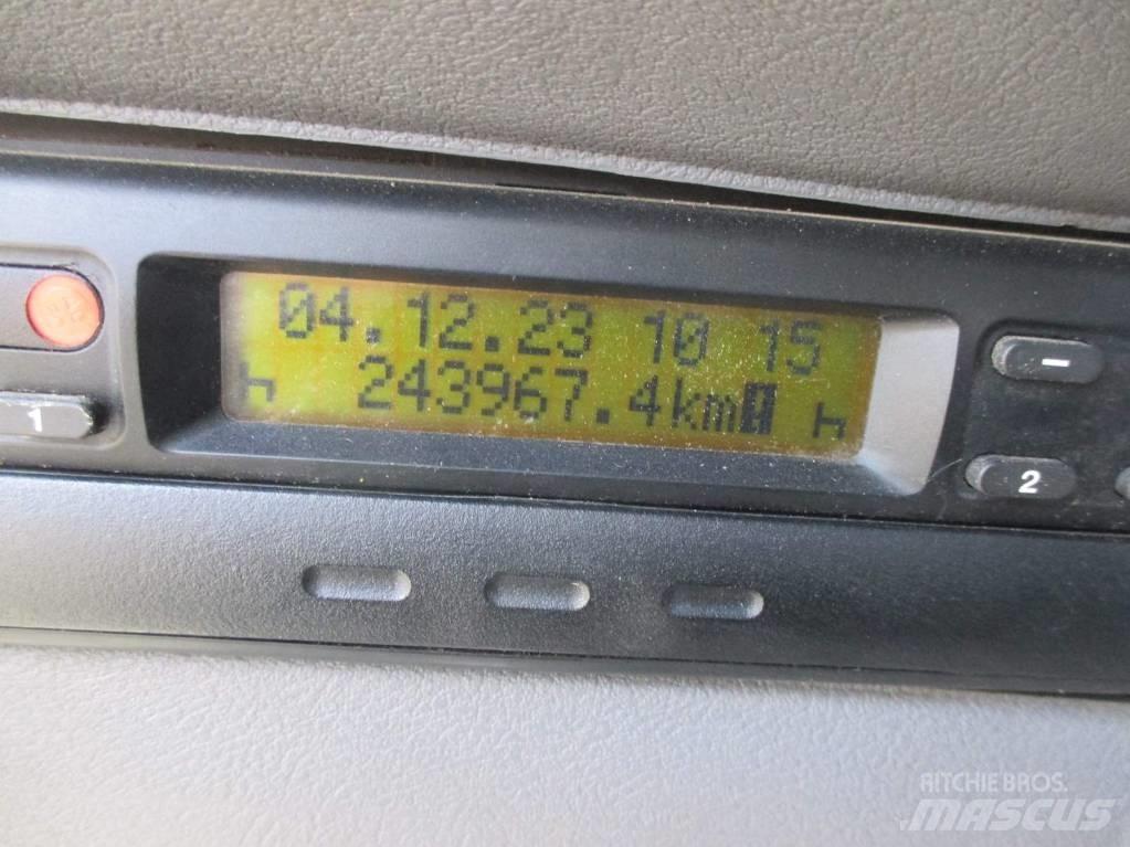 Renault Kerax 380 Camioane cu macara