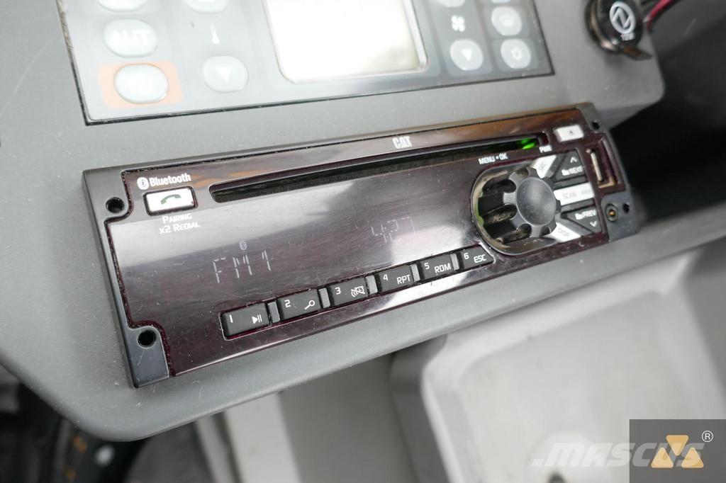 CAT 325F LCR Excavatoare pe șenile
