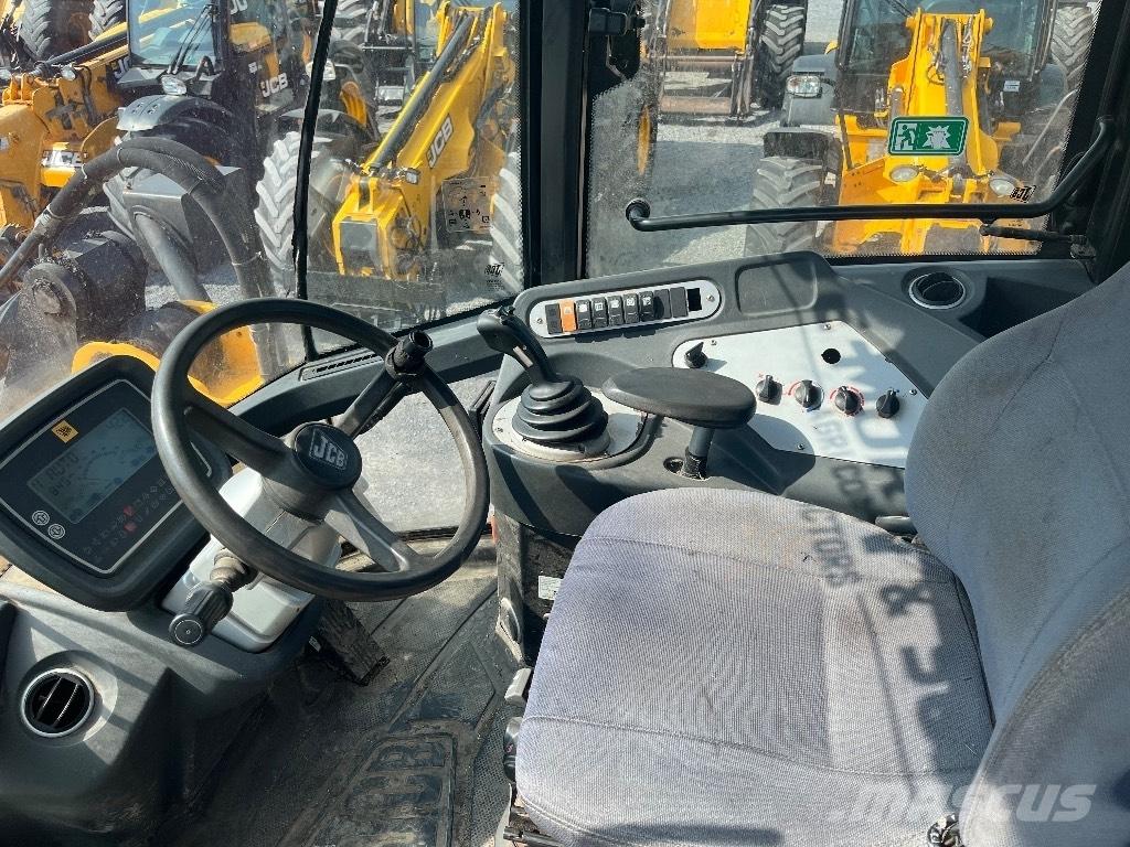 JCB 426 E Incarcator pe pneuri