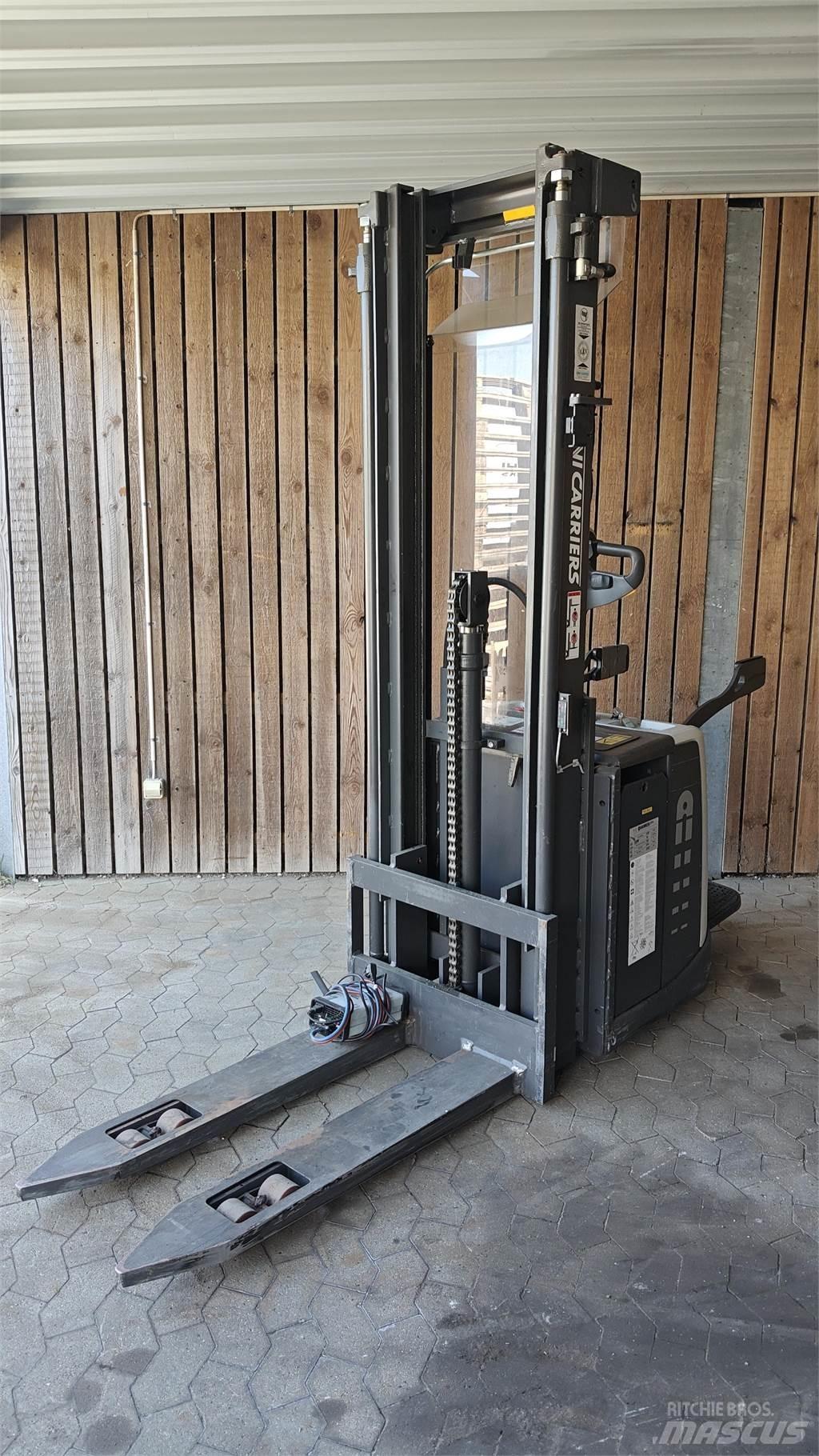 Atlet PSP160 Transpaleta cu platforma