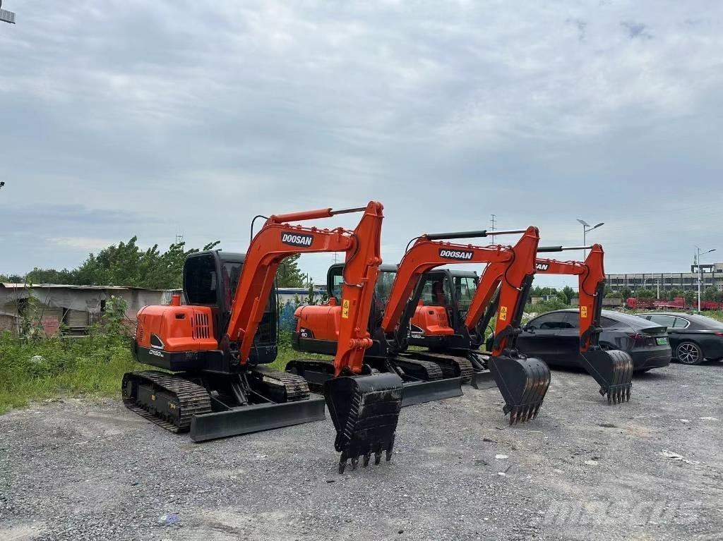 Doosan DX60-9 Mini excavatoare < 7t