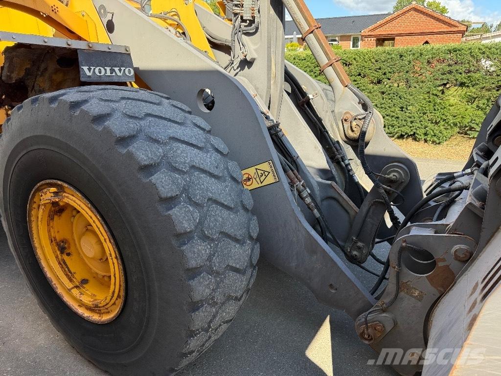 Volvo L 120 E Incarcator pe pneuri