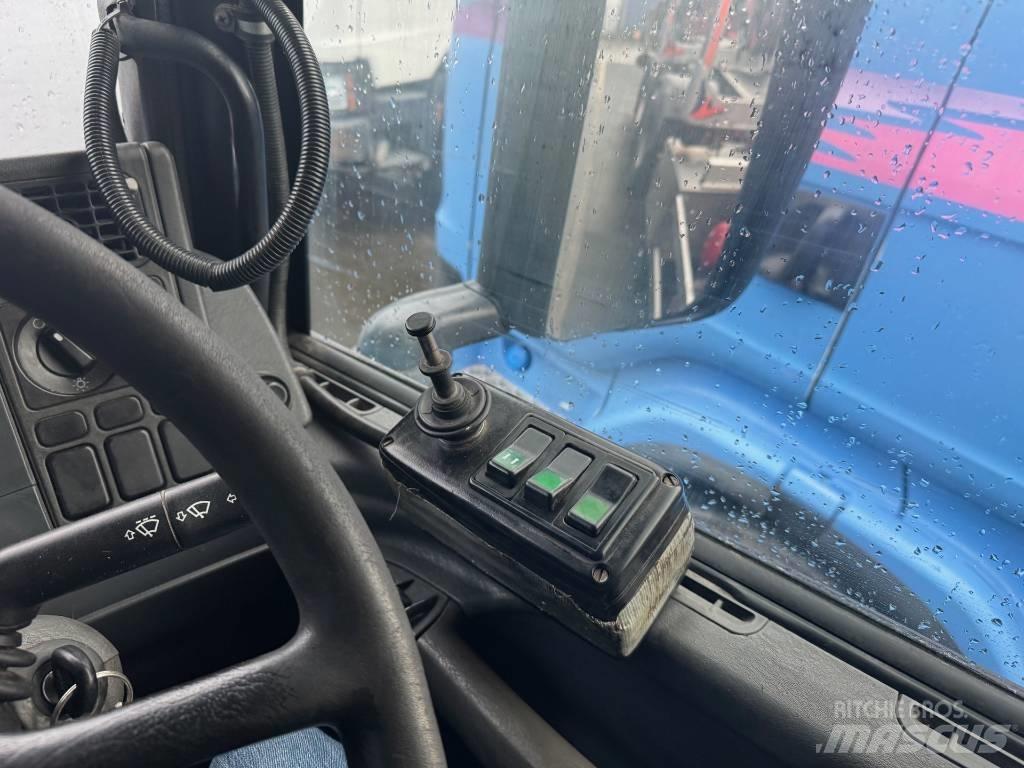 Scania P94DB Camion de deseuri