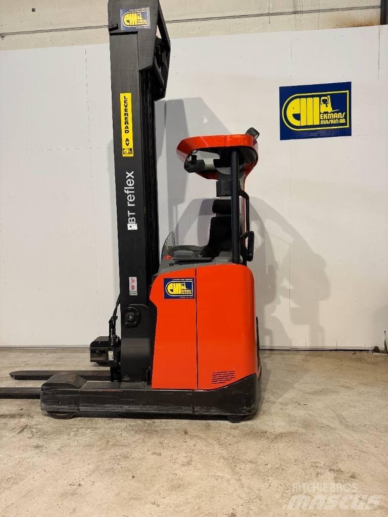 BT RRE160HE Stivuitor cu catarg retractabil