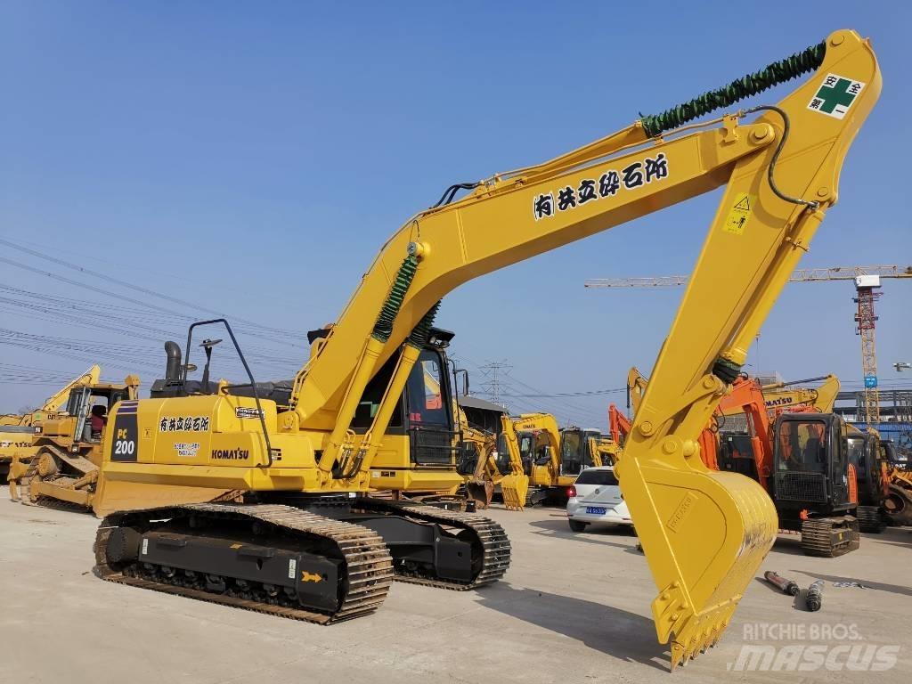 Komatsu PC 200-8 Excavatoare 7t - 12t