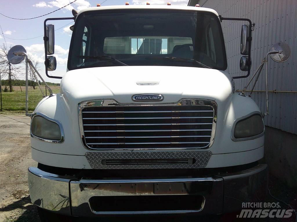 Freightliner M2 Camion cabina sasiu