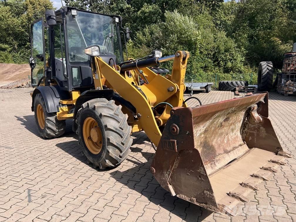 CAT 908M Radlader Incarcator pe pneuri
